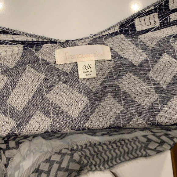 Spring Summer Wrap - Picture 3 of 3